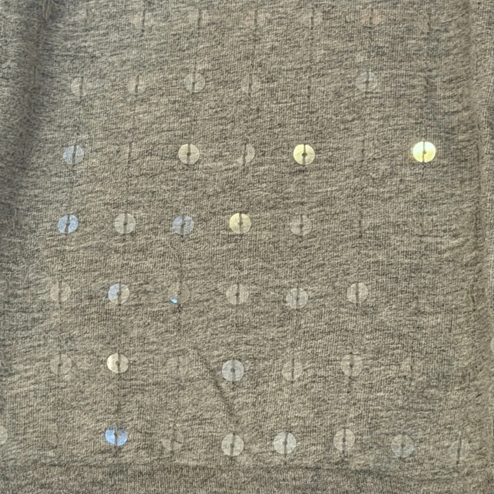 ⭐️EUC - Gap Kids - Gray Long Sleeve Sweatshirt with clear sequin - XL (12)